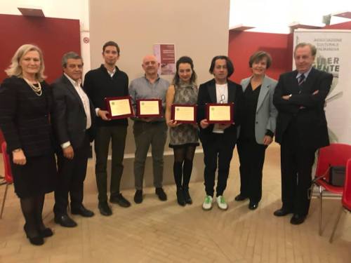 47273598_2006256546124363_7339915181184516096_n